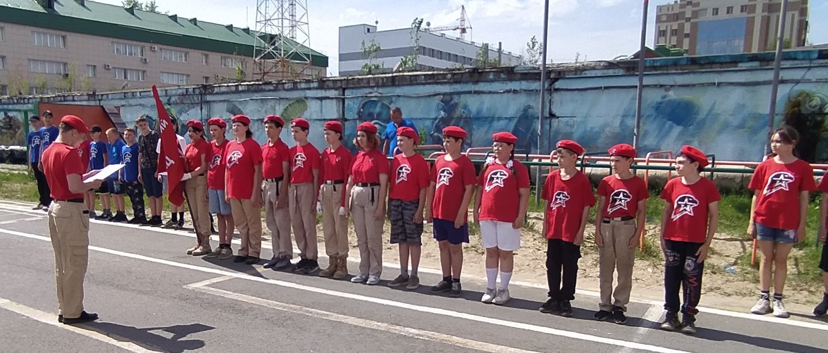 Воспитанники военно-патриотического лагеря в Сургуте приняты в «Юнармию»