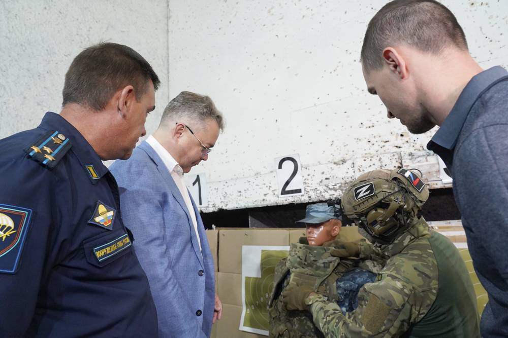 Губернатор Ставрополья встретился с местными производителями военной амуниции