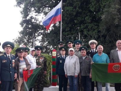 Ялтинские досаафовцы отметили День пограничника