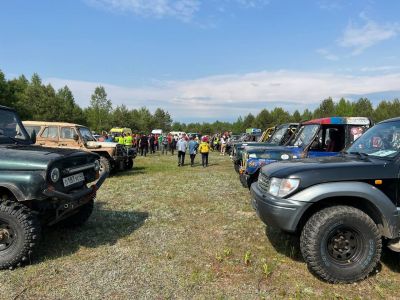 За заветными трофеями по пояс в воде…