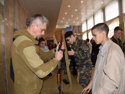 Концерт в День призывника прошел во Дворце культуры