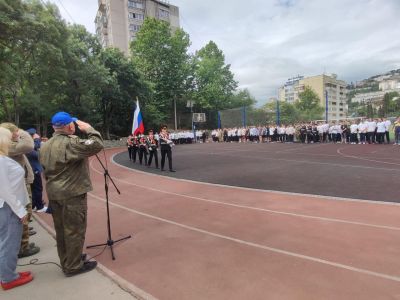 В Ялте стартовал сбор десятиклассников