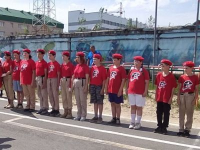 Воспитанники военно-патриотического лагеря в Сургуте приняты в «Юнармию»