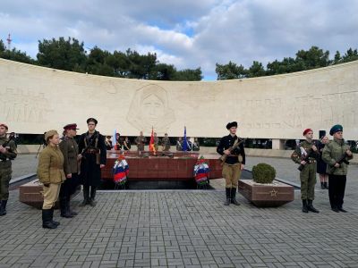 В Ялте отдали дань памяти Неизвестному солдату