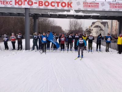 На лыжню в столице вышли юные спортсмены и ветераны