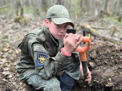 Отряд «Богатырь» вступил в ДОСААФ и открыл поисковый сезон